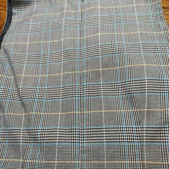 slevless jumper dress with button details - Picture 6 of 6